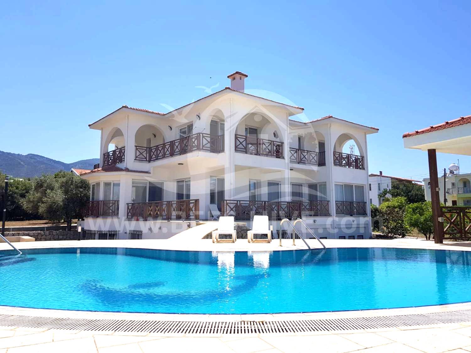 ALS030 5 bedroom villa near Escape Beach in North Cyprus - Holiday Rental